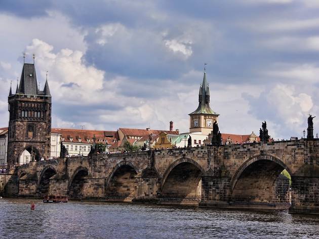 Charles Bridge | Attractions in Prague