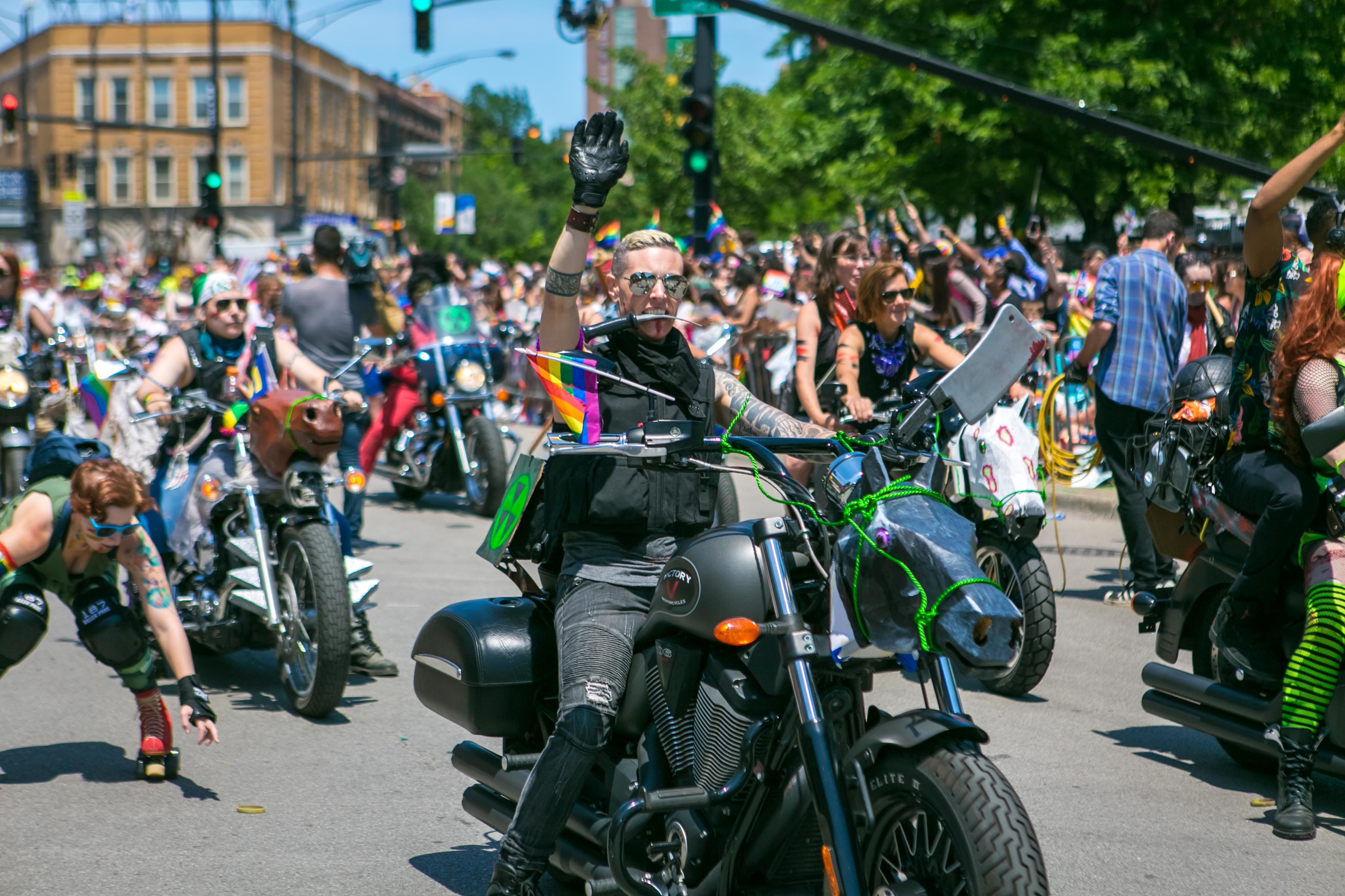 how many attended chicago gay pride parade