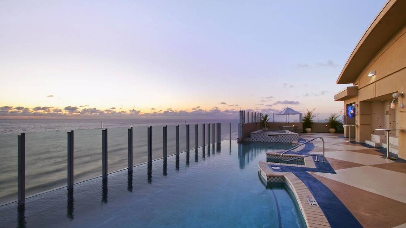 12 Amazing Hotels in Virginia Beach for a Relaxing Retreat
