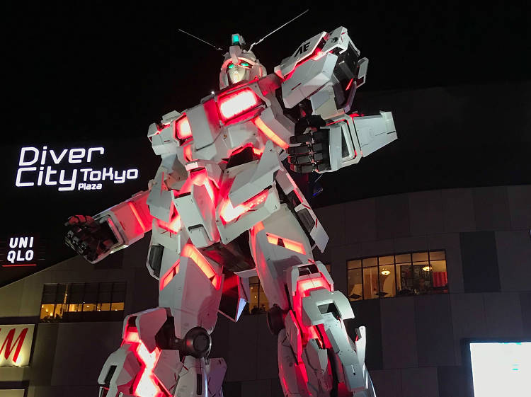 DiverCity Tokyo Plaza's Unicorn Gundam