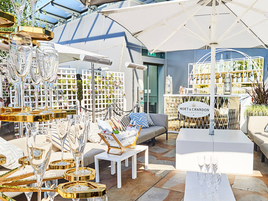 17 Best City Bars Where To Drink In The City Of London