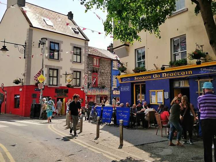 Tigh Neachtain’s