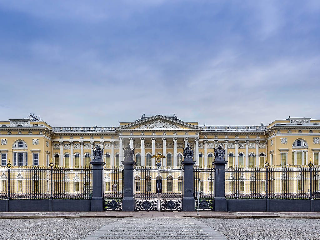 Best Things To Do in St. Petersburg | 11 Must-See Attractions