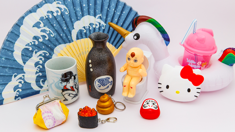 Best souvenirs from ¥100 shops