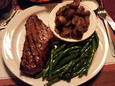 13 Best Restaurants in St. Paul, From Casual to Fine Dining