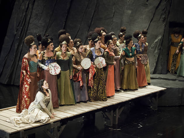 Opera di Firenze. Prima de La Favorite diretta da Fabio Luisi