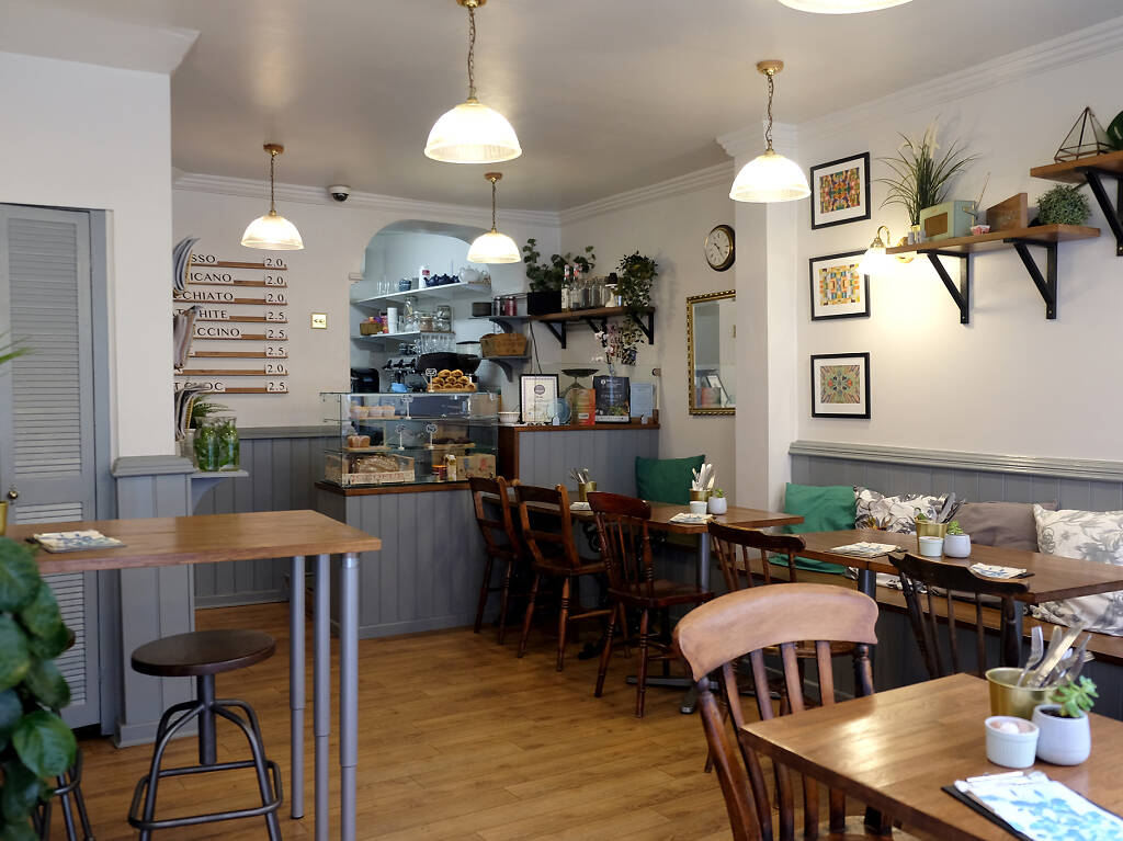 14 Best Restaurants in Nottingham To Book Right Now