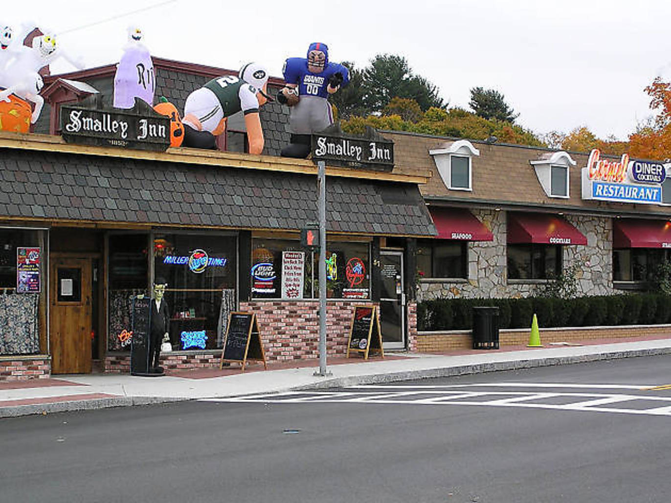 11 Best Carmel Restaurants to Dine at Now