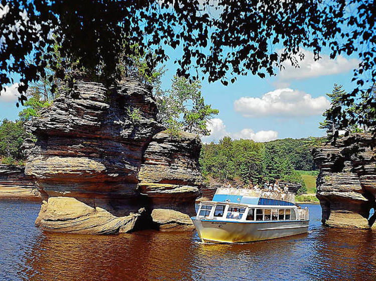 Upper Dells Boat Tour