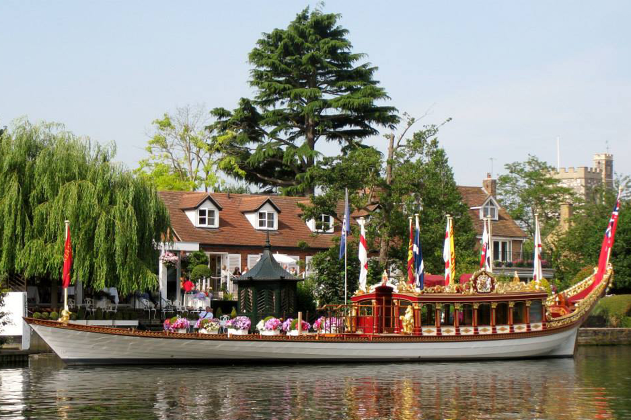 13 Restaurants In Windsor That Locals Love The Waterside Inn Eitw