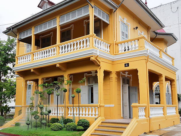 บ้านอาจารย์ฝรั่ง บ้านอาจารย์ฝรั่ง