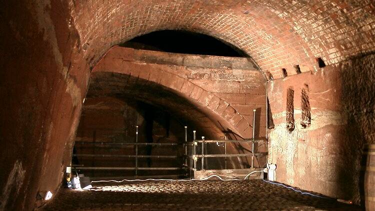 5. Descend into the Williamson Tunnels