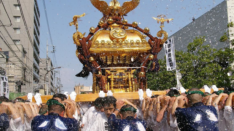 Fukagawa Hachiman Matsuri - recrop