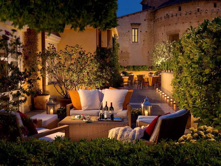 The 12 best rooftop bars in Rome