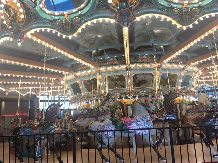 Memphis Grand Carousel 