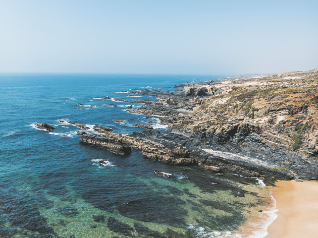 Praia Secreta da Lapa das Pombas Praia Secreta da Lapa das Pombas