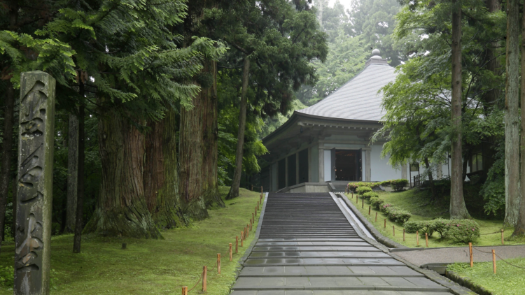 A temple tour of Iwate and Tokyo