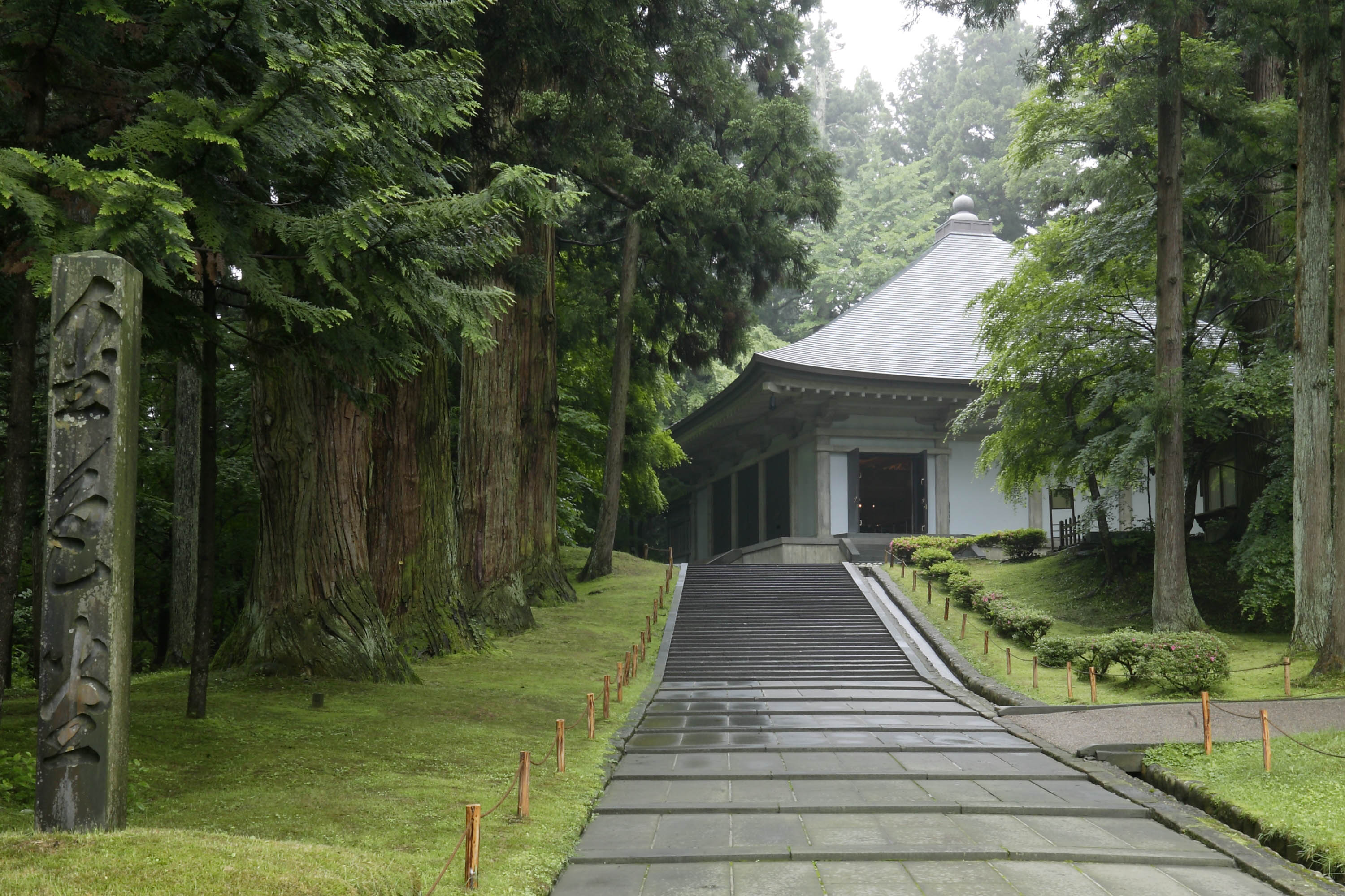 Japan camp. Хираидзуми храмы. Хираидзуми храмы Япония. Тюсондзи. Лагерь для детей в префектуре Иватэ.