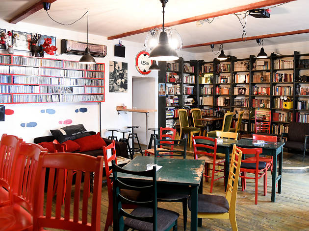 Book Caffe Dnevni Boravak • Rijeka Book Caffe Dnevni Boravak • Rijeka