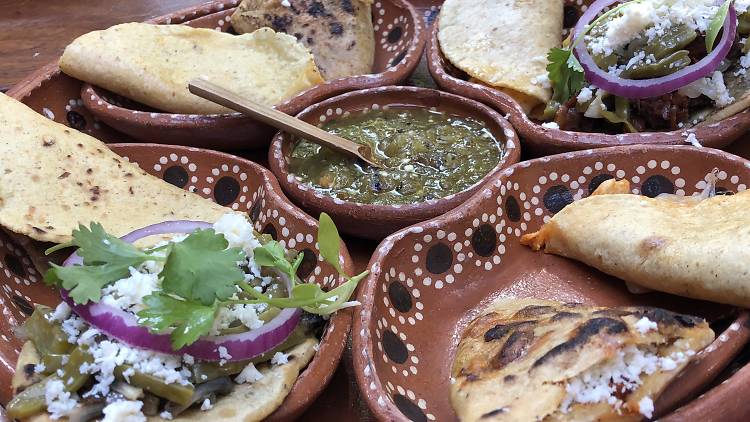 tetelas, quesadillas y garnachas de Corazón de Maguey