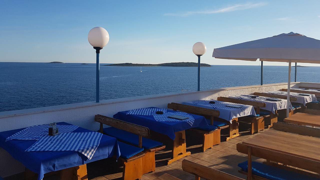 Konoba Galeb | Restaurants in Primosten, Croatia