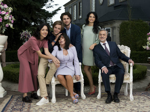 La casa de las flores La casa de las flores, la serie que protagoniza Verónica Castro