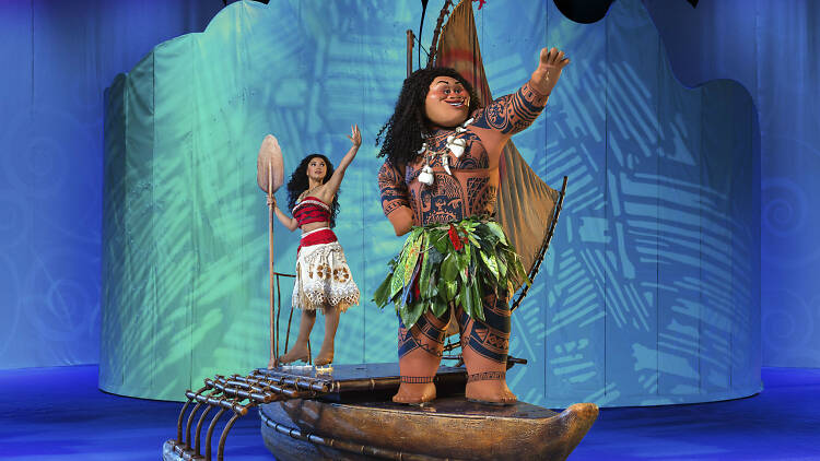 Moana and Maui in Disney on Ice Dream Big