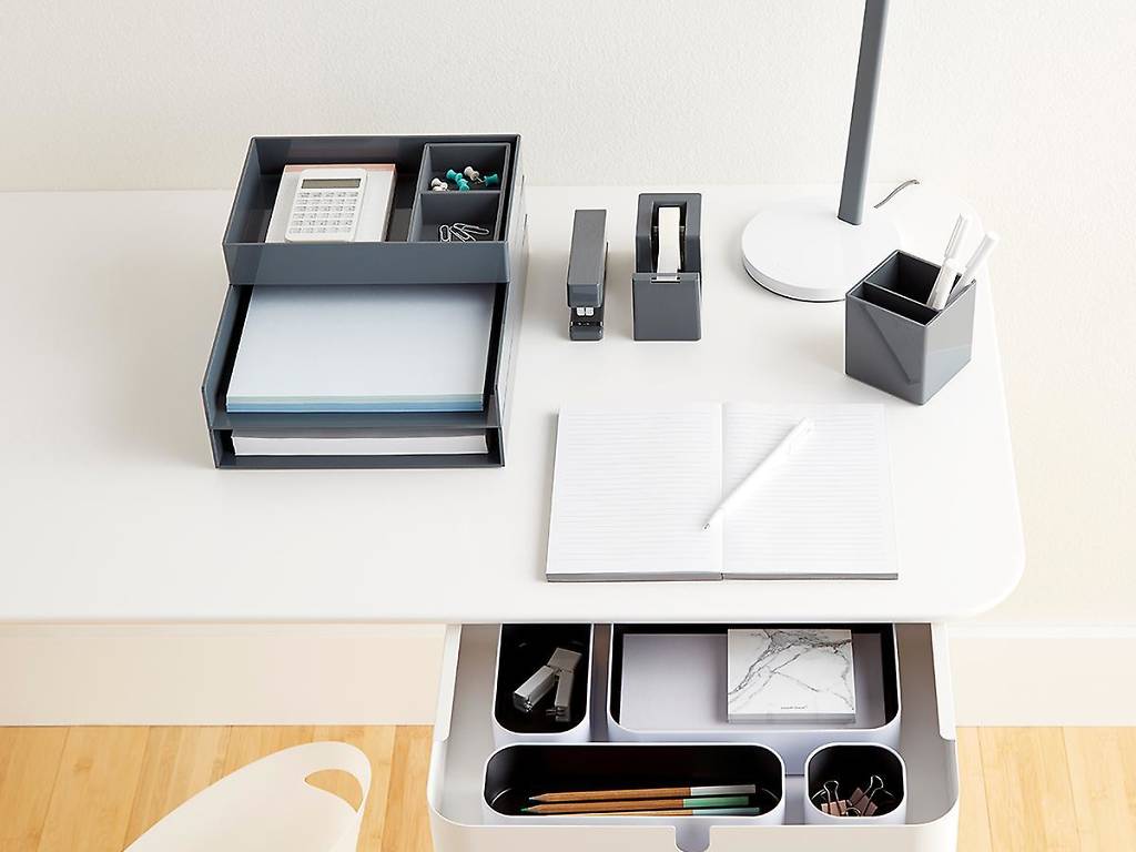 16 Best Stores For School Supplies and Accessories