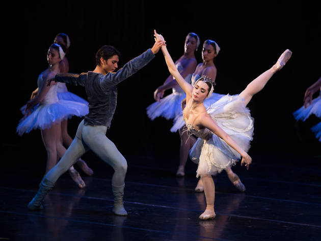 El lago de los cisnes de la Compañía Nacional de Danza