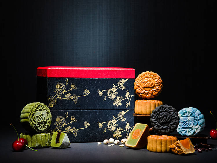 Mooncake flavours and gift boxes 2018