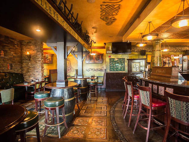 Best Irish Pubs In Boston 15 Spots For Fun Times And Cheap Beers