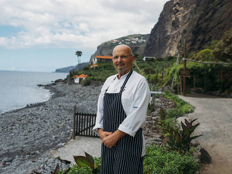 Conheça o chef da Fajã dos Padres