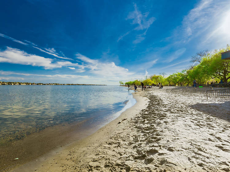 Centre Island Beach