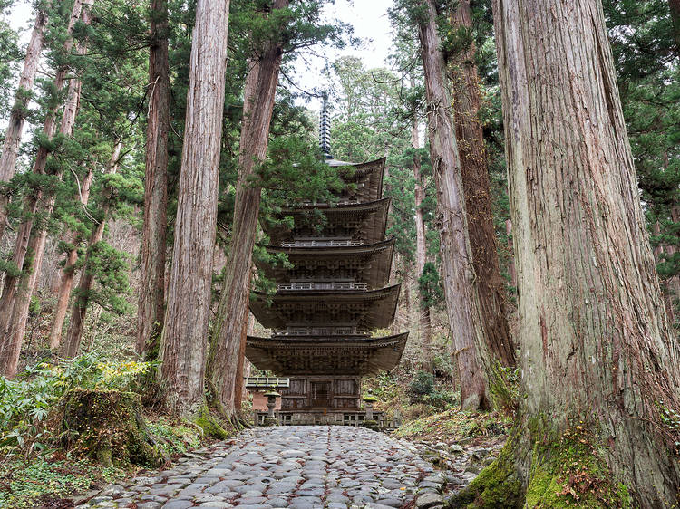 Dewa Sanzan − Mt Haguro’s Five-storey Pagoda