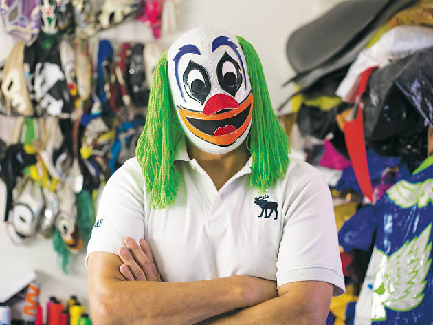 Payasito Luchin, diseñador de máscaras y equipos para luchadores Payasito Luchin, diseñador de máscaras y equipos para luchadores