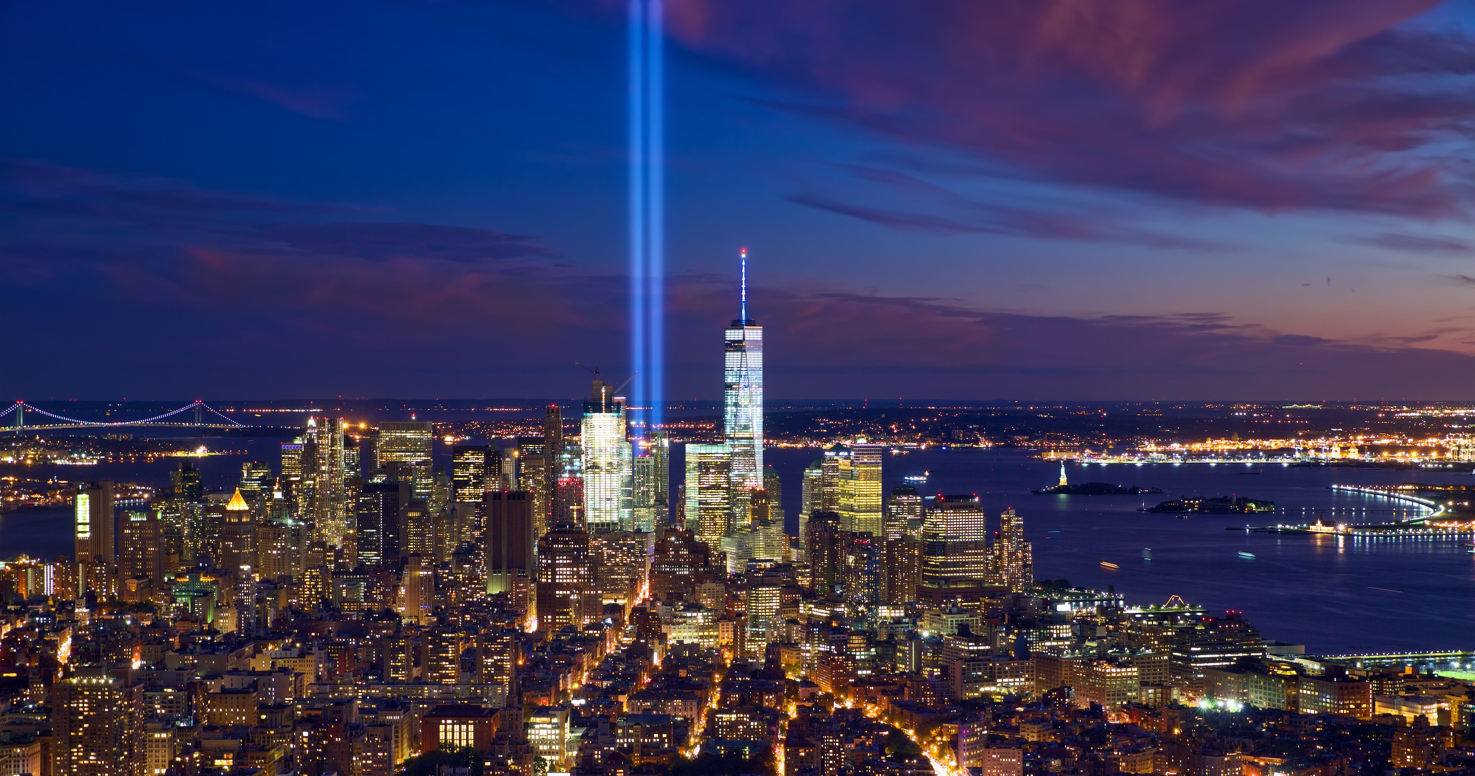 The 9/11 tribute lights have returned to NYC
