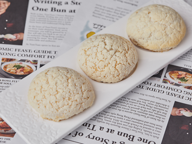 TuanTuan Snow buns on white plate
