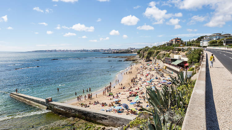 Suje-se de areia nas melhores praias