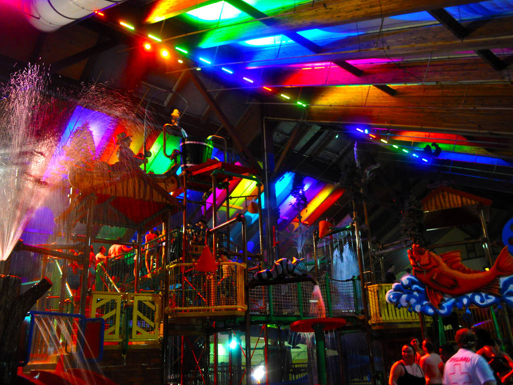 9 Best Indoor Water Parks Near NYC