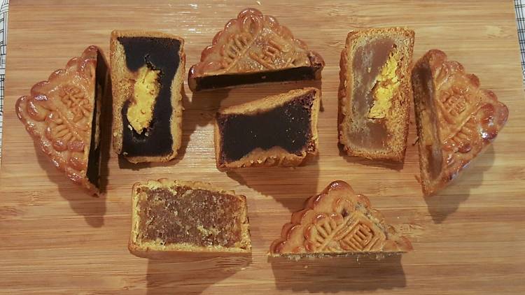 JJ Bakery mooncakes