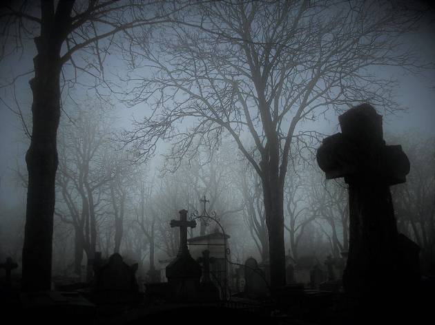 Mystérieux Père Lachaise avec un vampirologue – visite ésotérique Mystérieux Père Lachaise avec un vampirologue – visite ésotérique