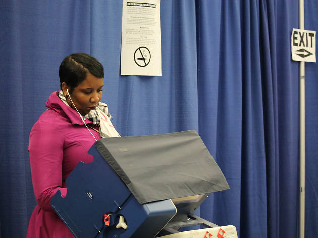Chicago voting polling place
