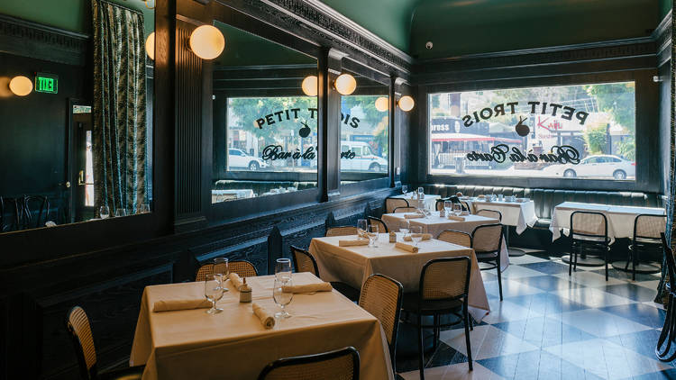 Petit Trois Valley Restaurants In Sherman Oaks Los Angeles