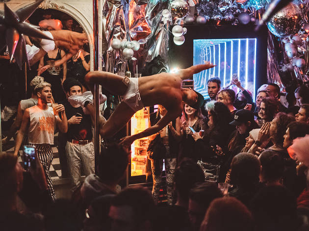 Fiesta gay Fiestas gay el fin de semana