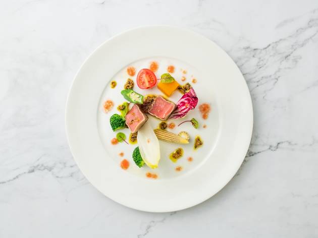 LUMI-Chef’s Seared Maguro Salad LUMI-Chef’s Seared Maguro Salad