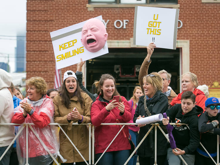 The funniest signs we saw at the Chicago Marathon 2018