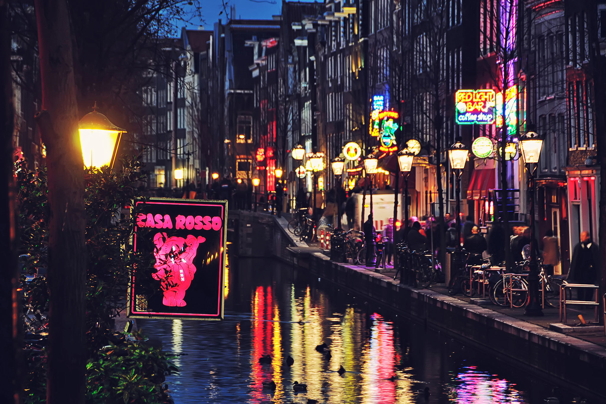 Amsterdam ‘stay Away Campaign Dutch City Cracks Down On Sex And Drugs Tourists