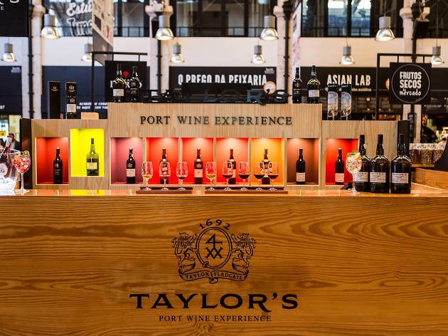 As melhores combinações com vinho do Porto no Time Out Market As melhores combinações com vinho do Porto no Time Out Market