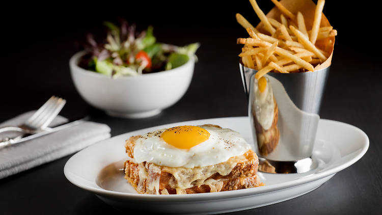 Croque madame and croque monsieur