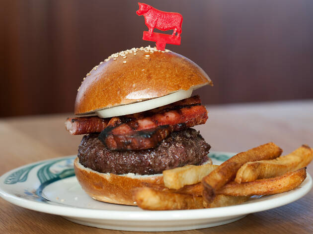 Best Burger Nyc 2021 26 Best Burgers in NYC Includes Au Cheval and Minetta Tavern